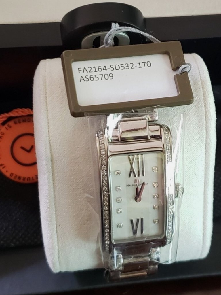 Designer Watch With Dimonds. — image 3 of 5